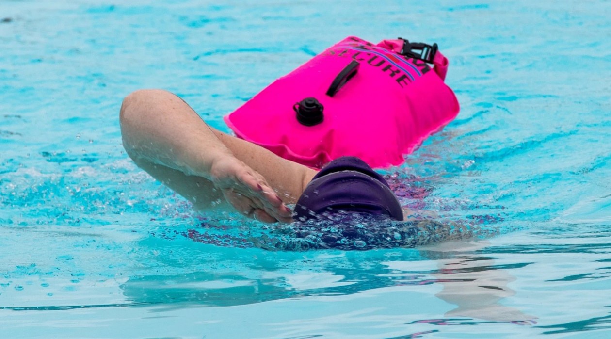 Plavecká bójka Swim Secure Dry Bag Pink