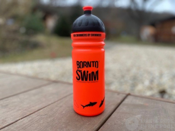 Láhev na pití BornToSwim Shark Water Bottle